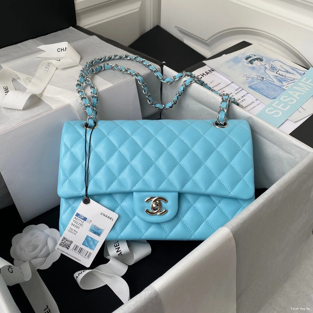 First Bag Ru FLAP BAG CHANEL 0717